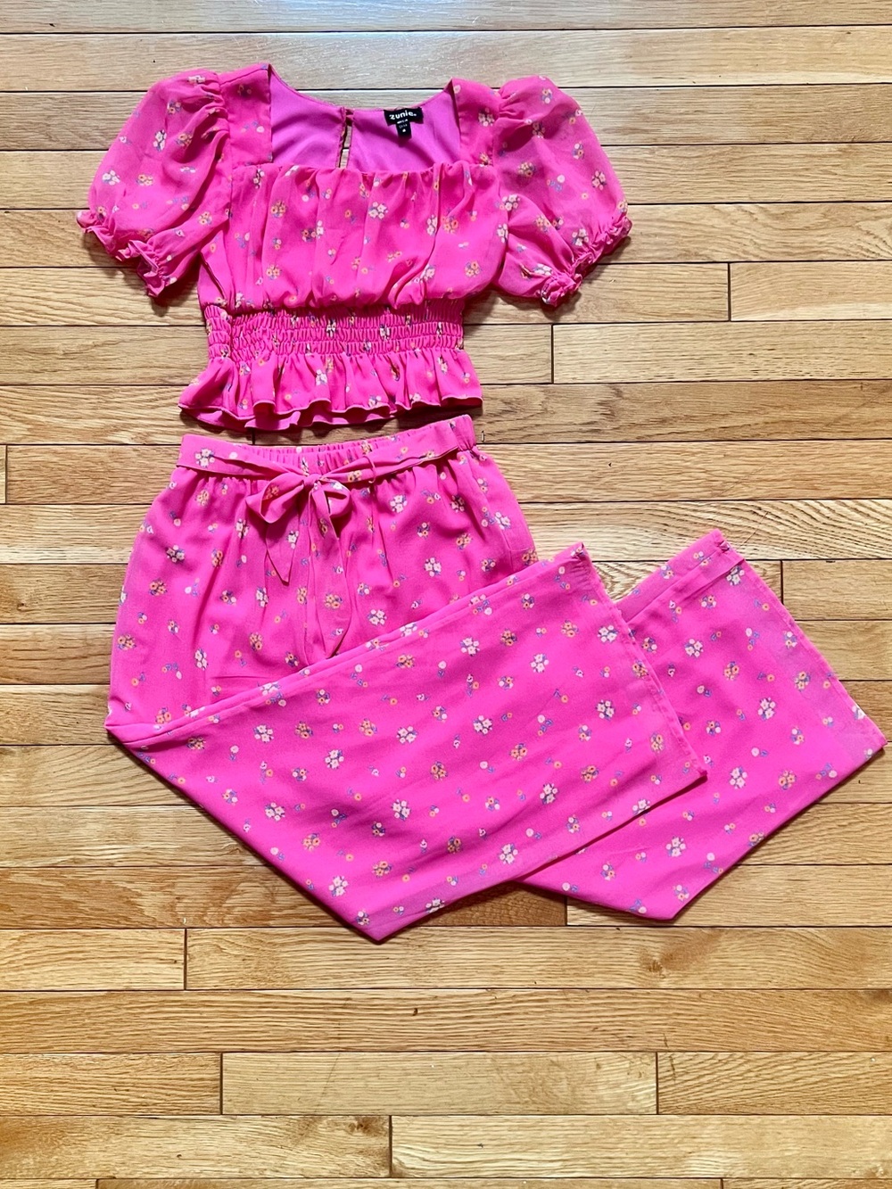 🌸Zunie Hot Pink Floral Two-Piece Set!